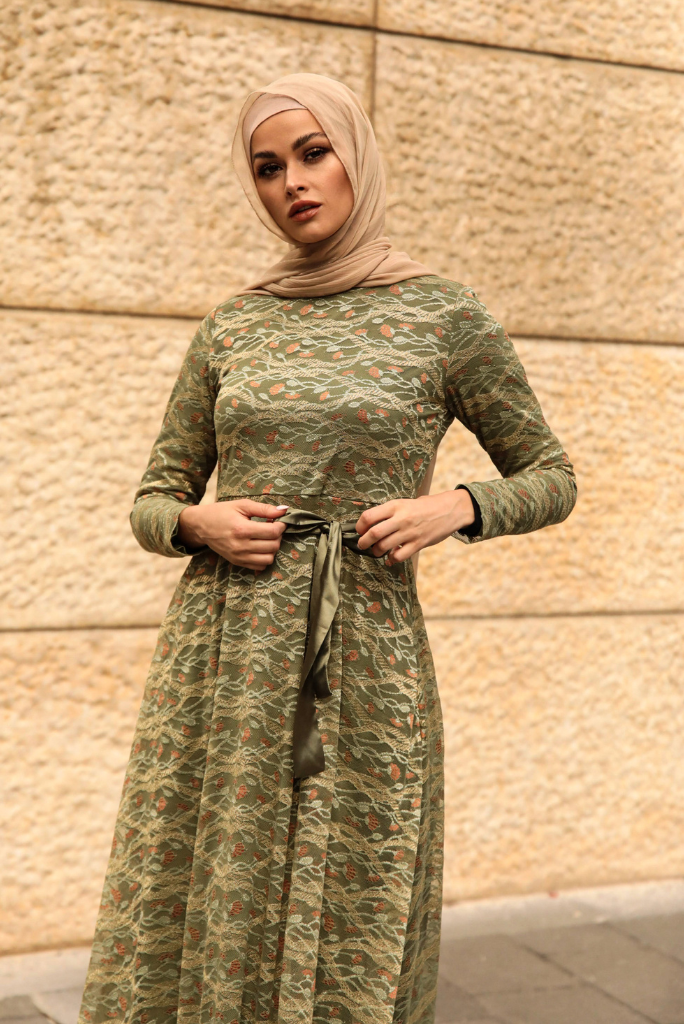 Amber Lace Maxi Gown - Enchanted Evergreen